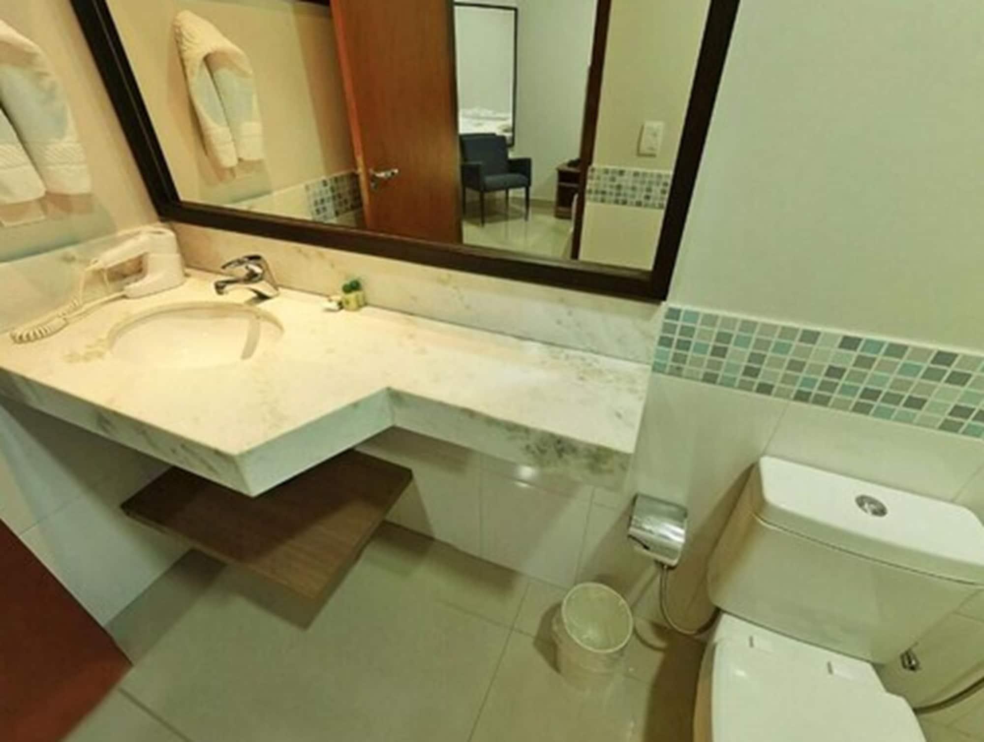 Clh Suites Bonito Centro מראה חיצוני תמונה