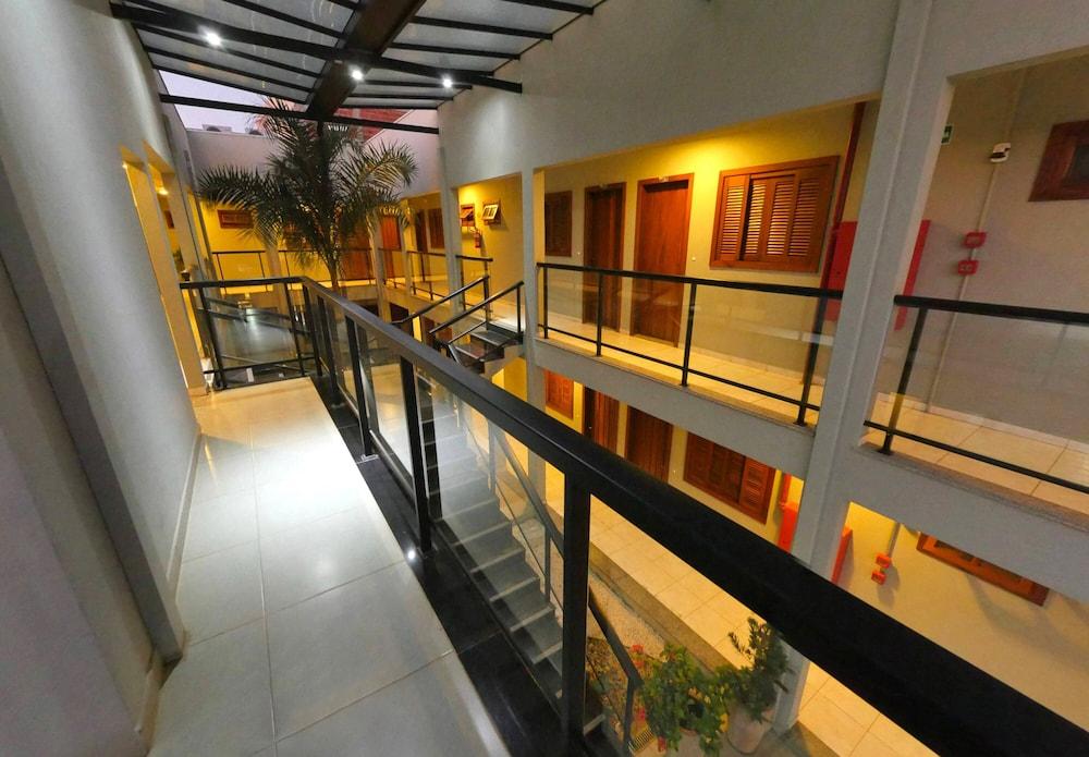 Clh Suites Bonito Centro מראה חיצוני תמונה