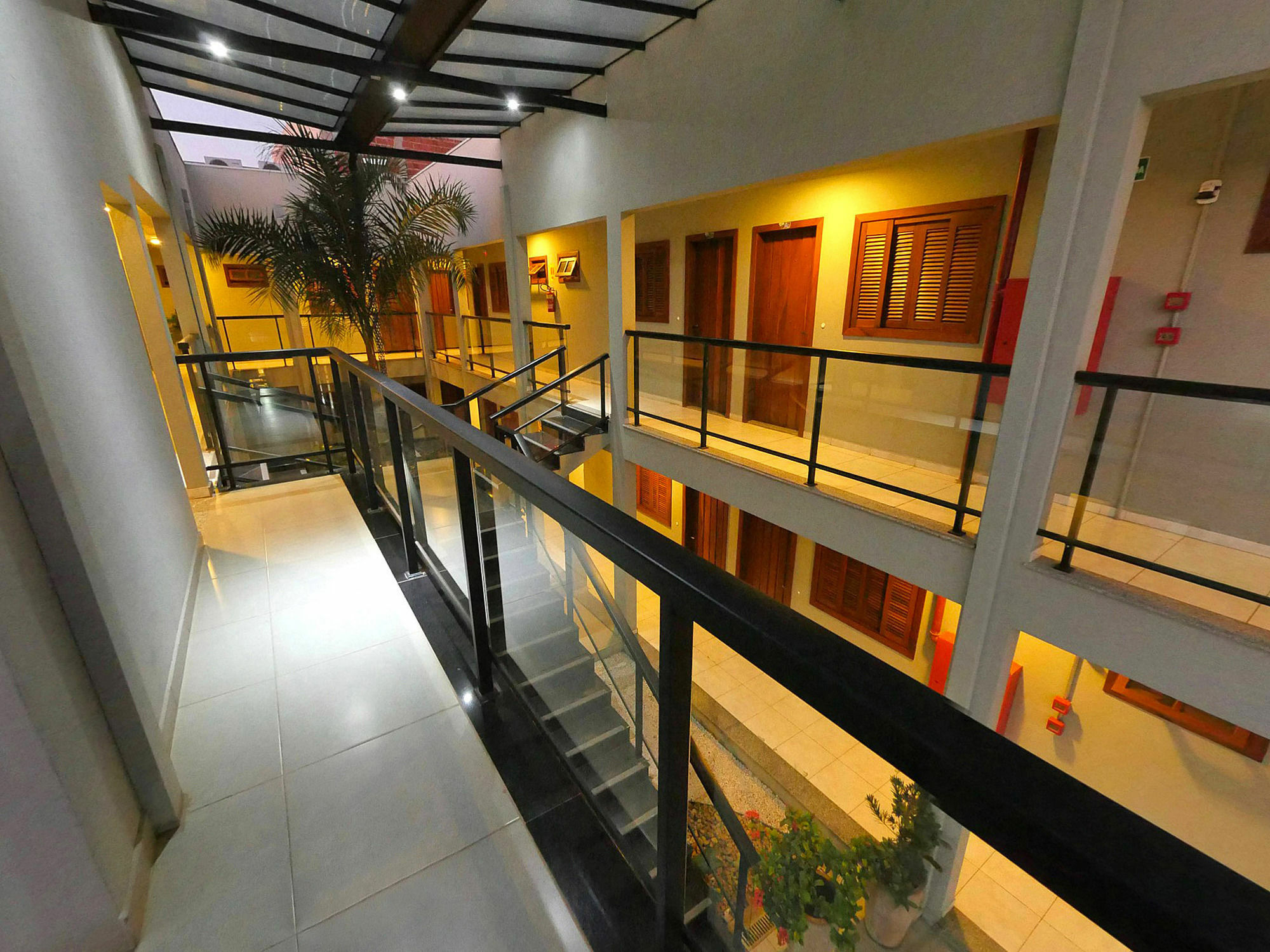 Clh Suites Bonito Centro מראה חיצוני תמונה